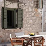 La Casa Di Bella A Tradional Stone House With Barbecue