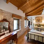 La Casa Di Bella A Tradional Stone House With Barbecue בית נופש *