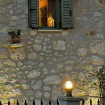 בית נופש La Casa Di Bella A Tradional Stone House With Barbecue *