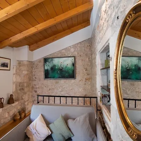 La Casa Di Bella A Tradional Stone House With Barbecue