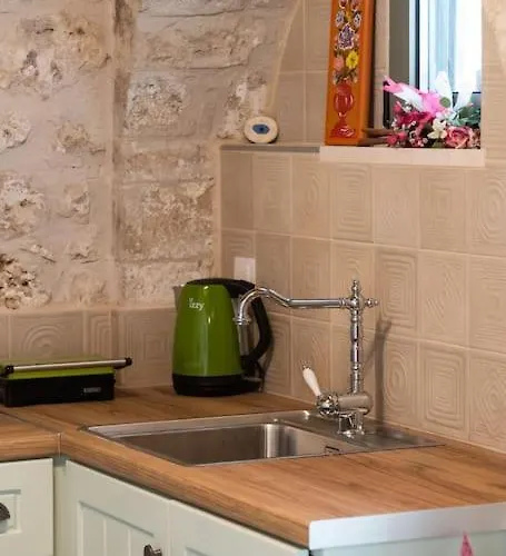 La Casa Di Bella A Tradional Stone House With Barbecue