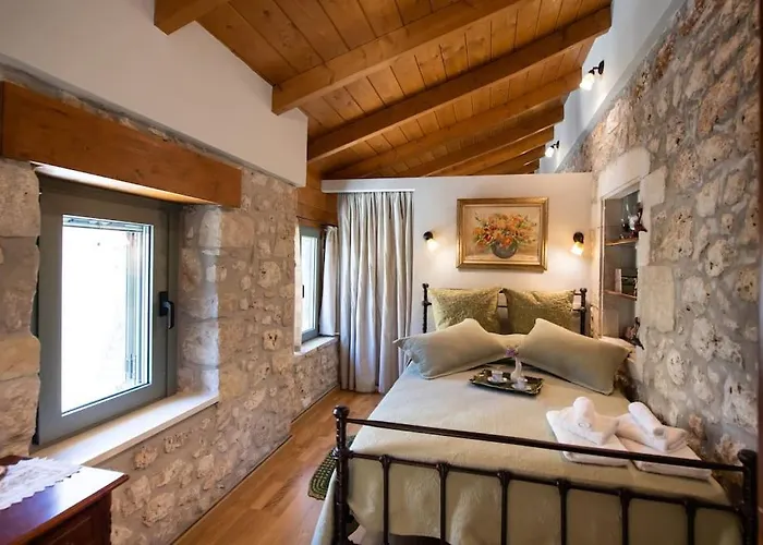 La Casa Di Bella A Tradional Stone House With Barbecue Σπίτι διακοπών Καρυά