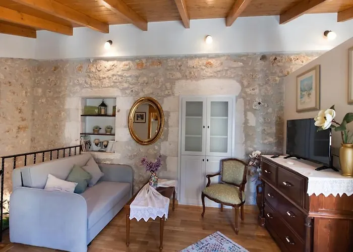 La Casa Di Bella A Tradional Stone House With Barbecue * Καρυά