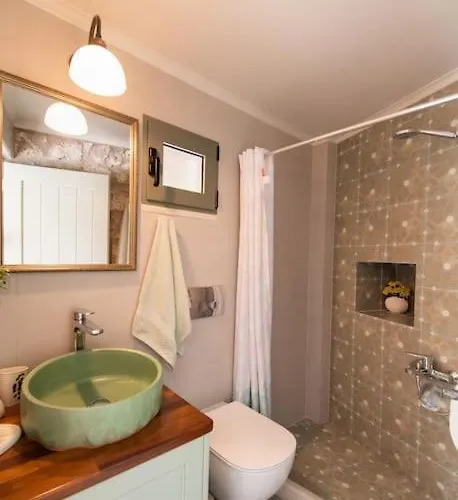 La Casa Di Bella A Tradional Stone House With Barbecue Καρυά