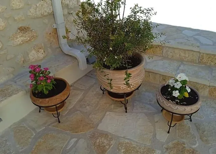 La Casa Di Bella A Tradional Stone House With Barbecue