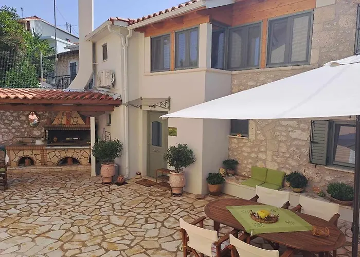 La Casa Di Bella A Tradional Stone House With Barbecue Σπίτι διακοπών Καρυά